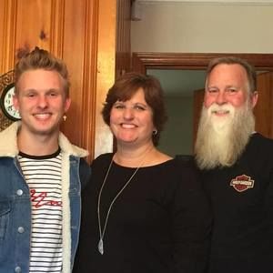 Meet your Posher, Lisa